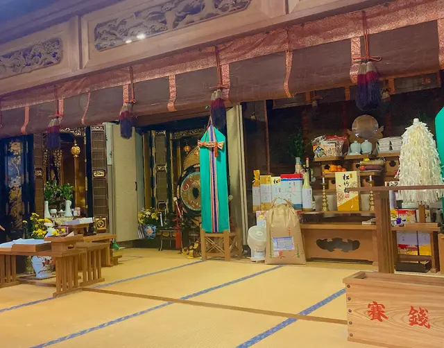 神戸入神宮の店内