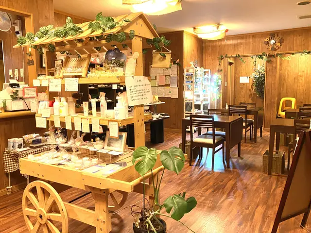 Happy Decorationの店内